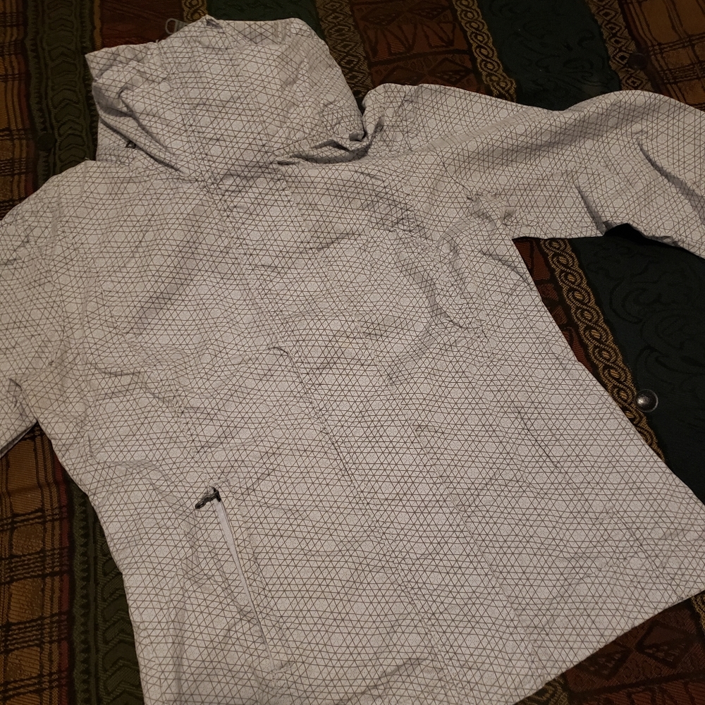 Bench Windbreaker - Picture 5 of 6